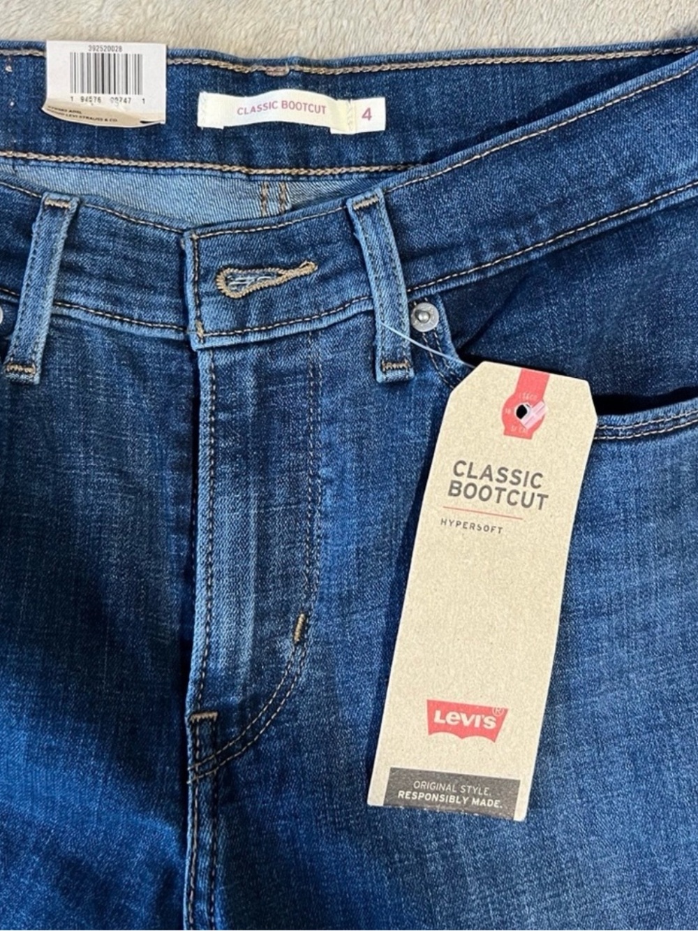 Levi’s Bootcut - Picture 5 of 5